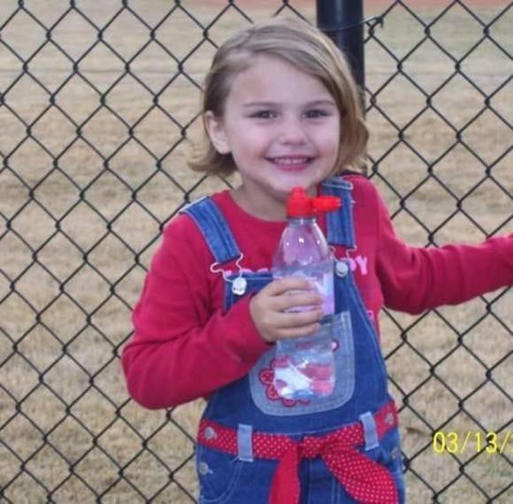 Profile Picture of Savannah Arnold (@bradleych17) on Poshmark