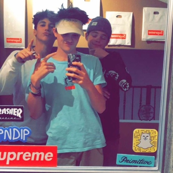 Profile Picture of Ian Brucell (@ian_915) on Poshmark