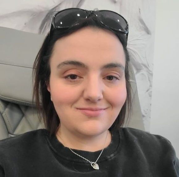 Profile Picture of Kimberley Loudermilk (@ksloudermilk) on Poshmark
