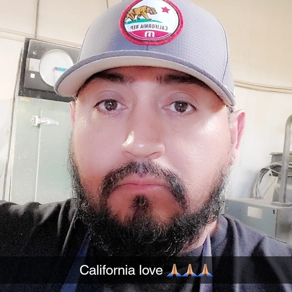 Arturo Salce - Poshmark Profile Picture of Arturo Salce (@arturosalce) on Poshmark