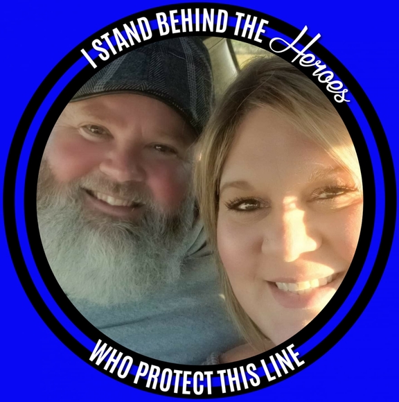 Profile Picture of Kate Uhrich (@katejulien) on Poshmark