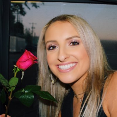 Profile Picture of Miranda Schneider (@MirandaSchnei15) on Twitter