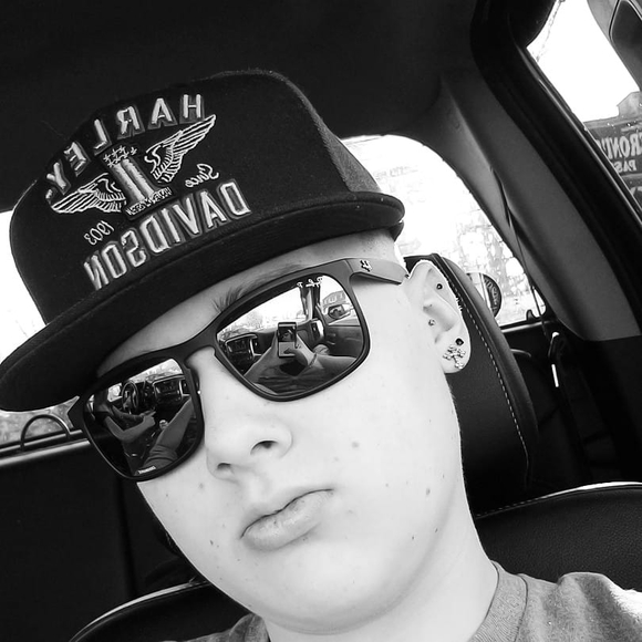 Profile Picture of Peter Massaro (@chipm2003) on Poshmark