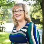 Profile Picture of Amanda Maynard (@agelesslyliving) on Instagram