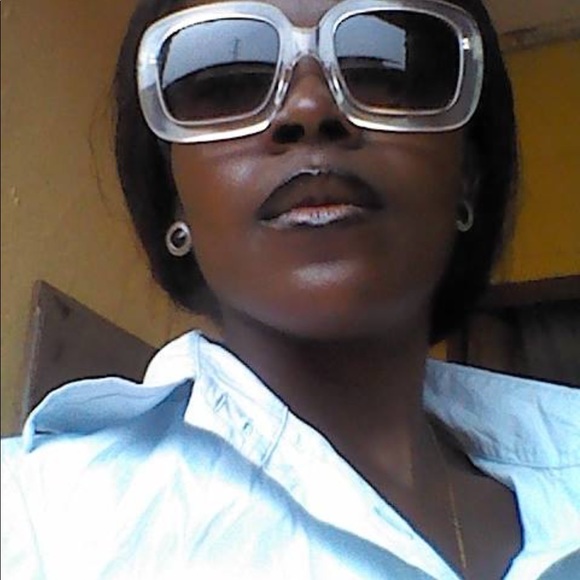 Profile Picture of Uwa nelson Enabulele (@nelly70824) on Poshmark