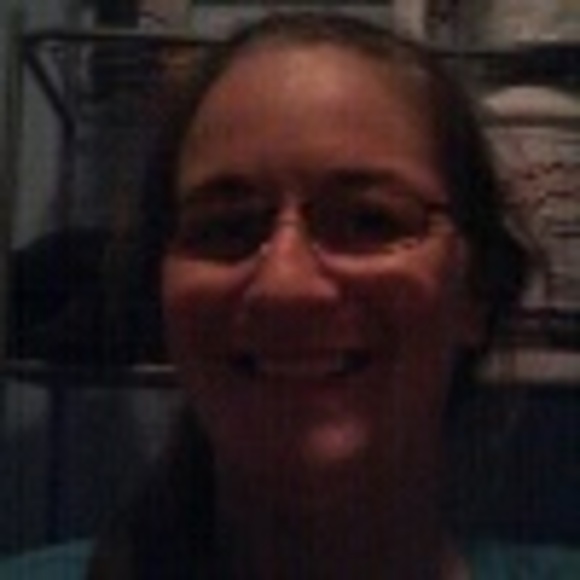 Profile Picture of Jessica Kirby (@jessmwest) on Poshmark