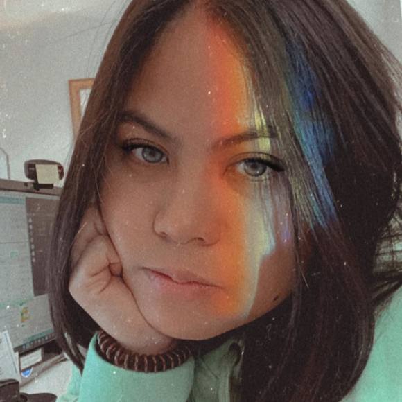 Profile Picture of Dana Rillorta (@danarillorta) on Poshmark