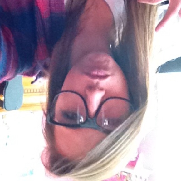 Profile Picture of Ashton Broughman (@ashtonnicole123) on Poshmark