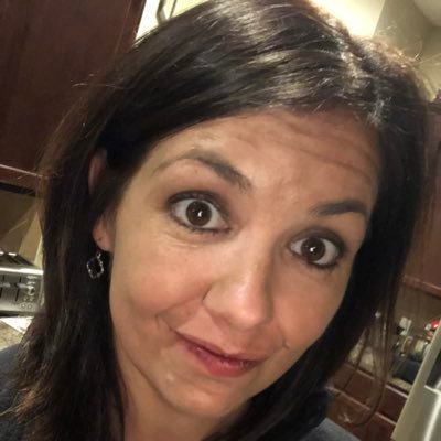 Profile Picture of Jennifer Barfield (@jennb0409) on Twitter