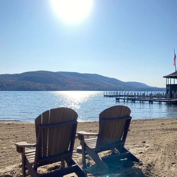 Profile Picture of Gi Cretella (@gcretella12) on Poshmark