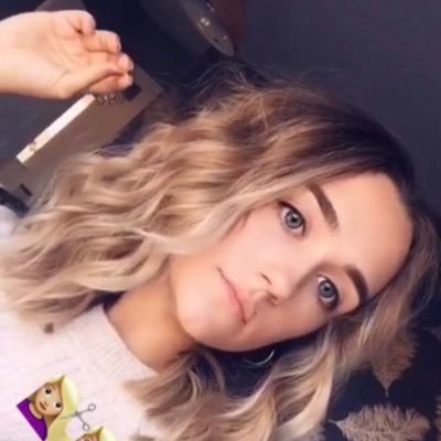 Profile Picture of Sophie (@sophie_moses1) on Twitter