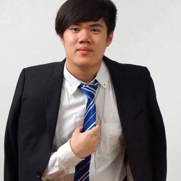 Profile Picture of Vincent Nguyễn (@vtttn) on Poshmark