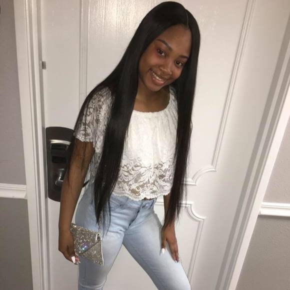 Profile Picture of Danny Simmons (@daniiiii2000) on Poshmark