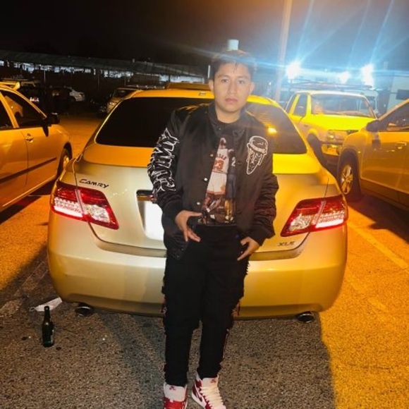 Profile Picture of Fredy Ismael (@fmas61738) on Poshmark