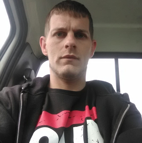 Profile Picture of Andrew Butt (@andrew_butt_88) on Poshmark