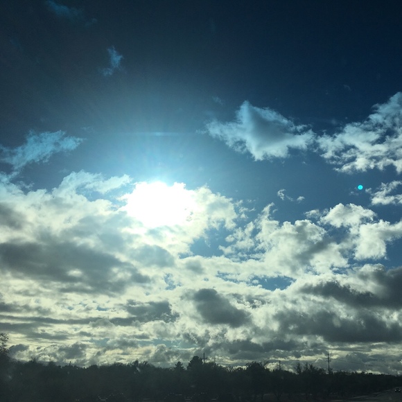 Profile Picture of R Flores (@illuminated_) on Poshmark