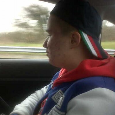 Profile Picture of Portugais Et Fiere (@DavidTahI2SY) on Twitter