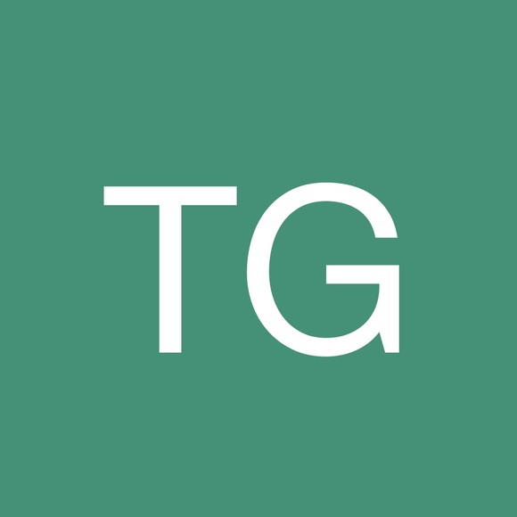 Profile Picture of Tiffany Gouwens (@tiffany_gouwens) on Poshmark