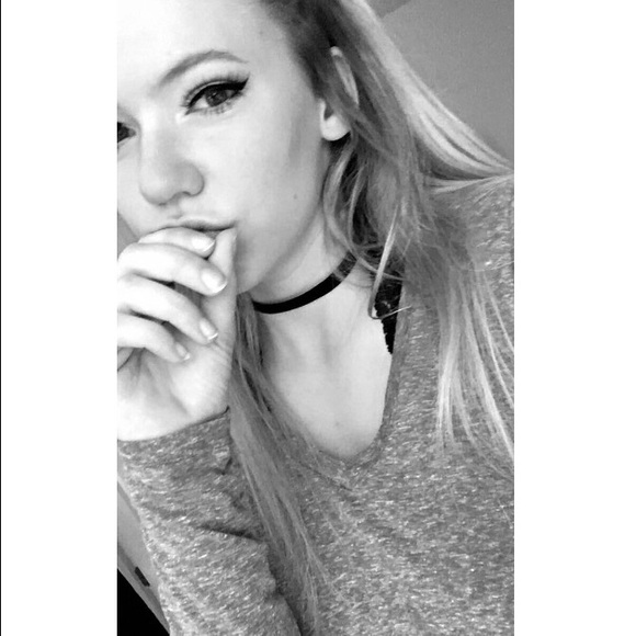 Profile Picture of Krista Damann (@kristaadamann) on Poshmark