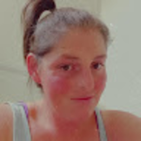 Profile Picture of Emily Trantham (@tranthamemily6) on Poshmark