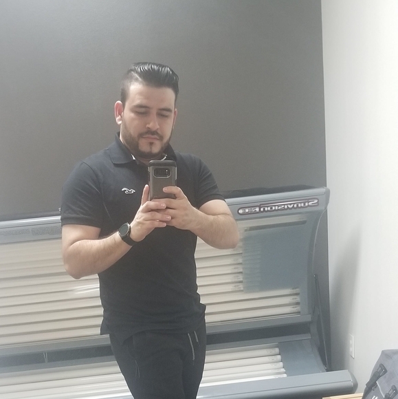 Profile Picture of Emmanuel Zepeda (@emmanuel_zepeda) on Poshmark