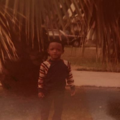 Profile Picture of Chris Dove (@dovec22) on Twitter