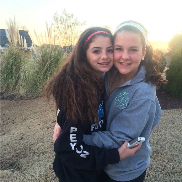 Profile Picture of Peyton Mciver (@peyton8786) on Poshmark