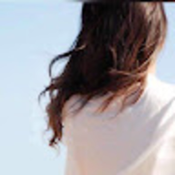 Profile Picture of Tina shen Shen (@tinashen0329) on Poshmark