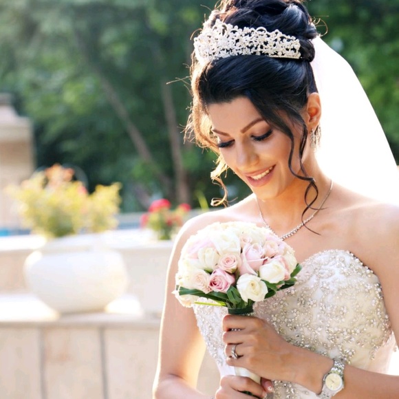 Profile Picture of Mehr Farrahi (@mehr17) on Poshmark