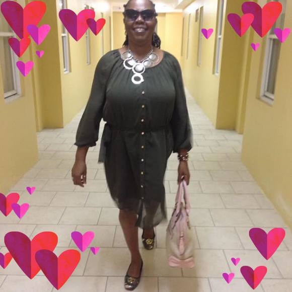 Profile Picture of Marilyn Clarke charles (@marilynclark803) on Poshmark