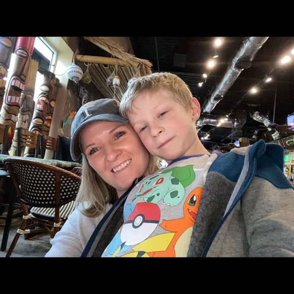 Profile Picture of Jessica Zanetti (@jzanetti16) on Poshmark