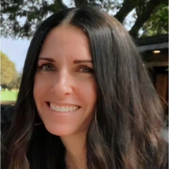 Profile Picture of Pamela Skubel (@pamelaskubel) on Poshmark