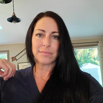 Profile Picture of Stephanie Clift (@Stephan07524138) on Twitter