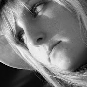 Profile Picture of Corinna Leeb (@cori4tube) on Youtube