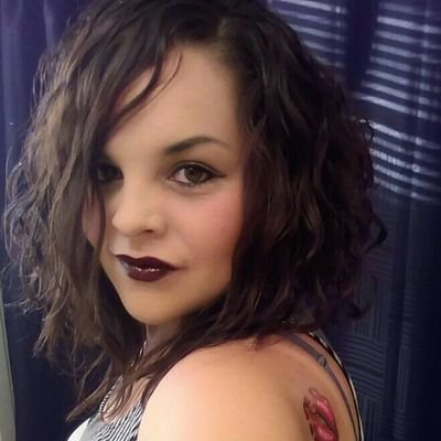 Profile Picture of Cassandra Danielle (@CDVorheis) on Twitter