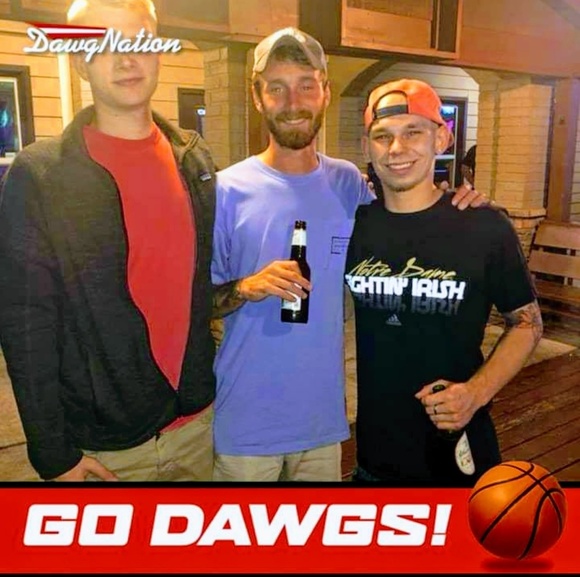 Profile Picture of Luke Gedeon (@lgedeon) on Poshmark