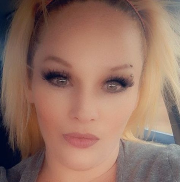 Profile Picture of Amber Nield-schulte (@babynield) on Poshmark