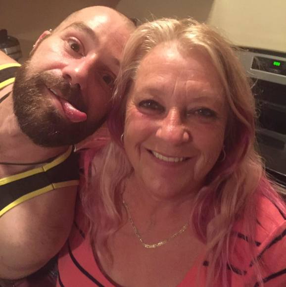 Profile Picture of Donna Craig (@drc050osa) on Poshmark