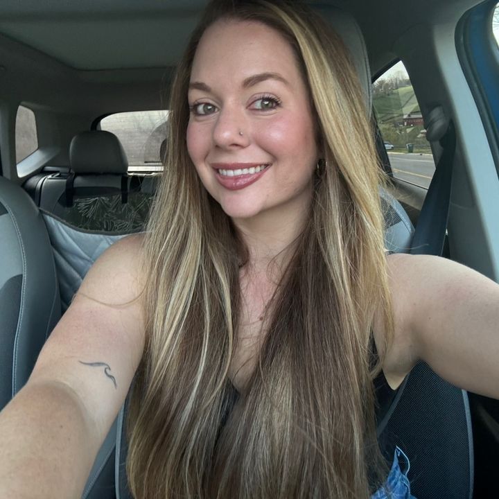 Profile Picture of Shell Poole (@shellpoole) on Tiktok