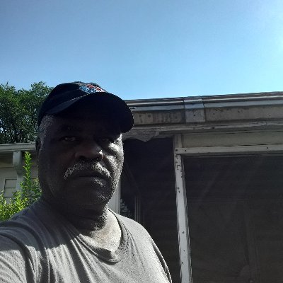Profile Picture of Ernest Dixon Jr (@ErnestDixonjr1) on Twitter