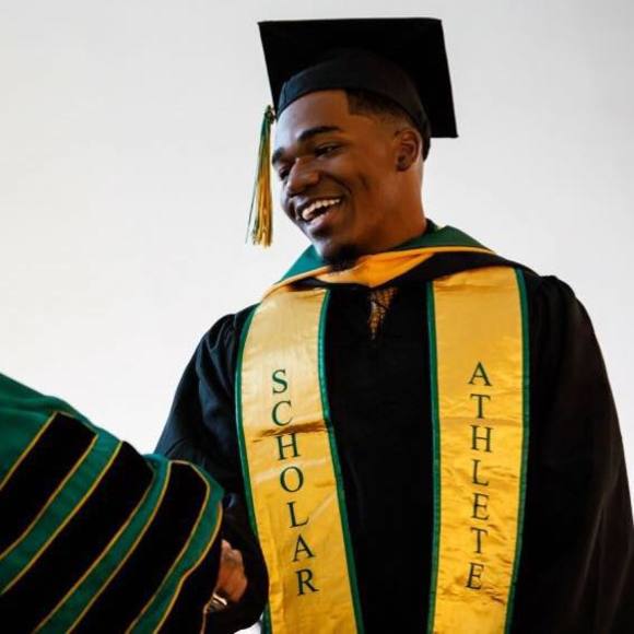 Profile Picture of Aaron Ford (@aford_3) on Poshmark