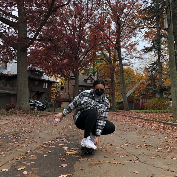 Profile Picture of Alessandra Zappulla (@a_zappulla) on Poshmark