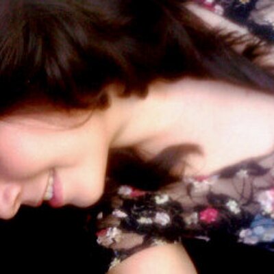 Profile Picture of Sandy Vides (@paola_1796) on Twitter