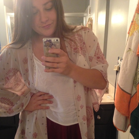 Profile Picture of Alyssa Potts (@alyssapotts22) on Poshmark