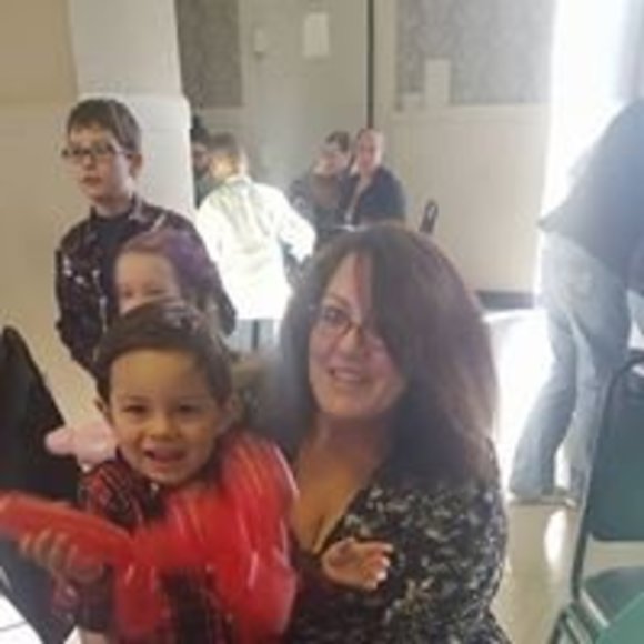 Profile Picture of Kimberly Coccomo (@kcoccomo) on Poshmark