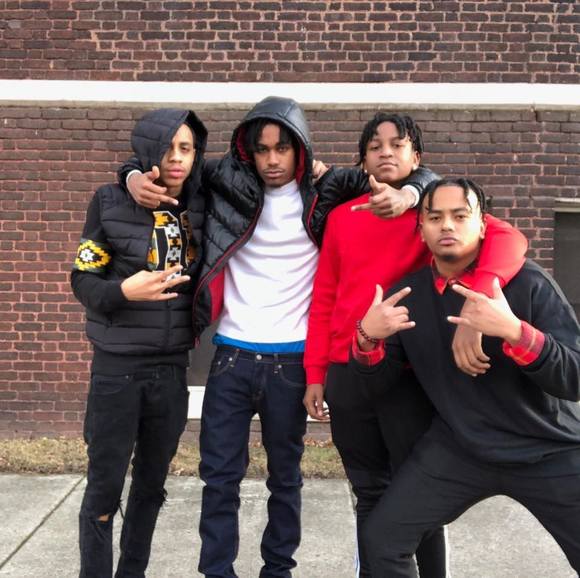 Profile Picture of Donovan Alexander (@donovanalexa779) on Poshmark