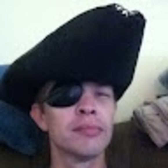 Profile Picture of Daniel Brewington (@dlitchford80) on Poshmark