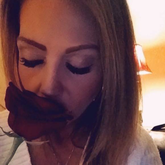 Profile Picture of Theresa Caudill-benton (@tcbenton9705) on Poshmark