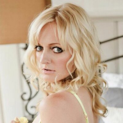 Profile Photo of Caroline Nash (@Minxy777) on Twitter