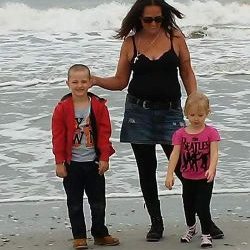Profile Picture of Kim Mccurdy (@KimMccurdy3) on Twitter